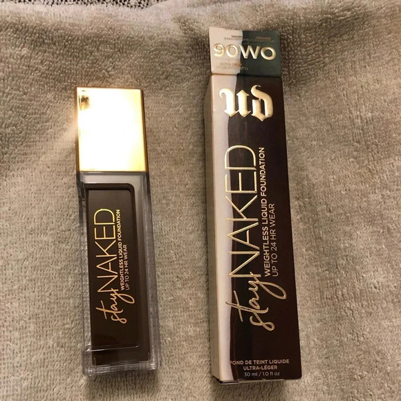 Urban Decay Stay Naked liquid foundation - Picture 2 of 3